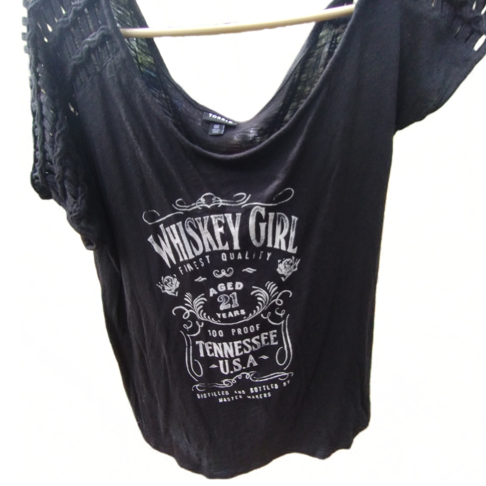 WOMAN'S SHIRTS